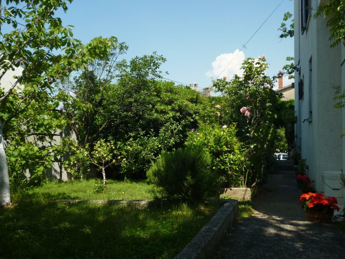 Leona Apartment Кралевица Екстериор снимка