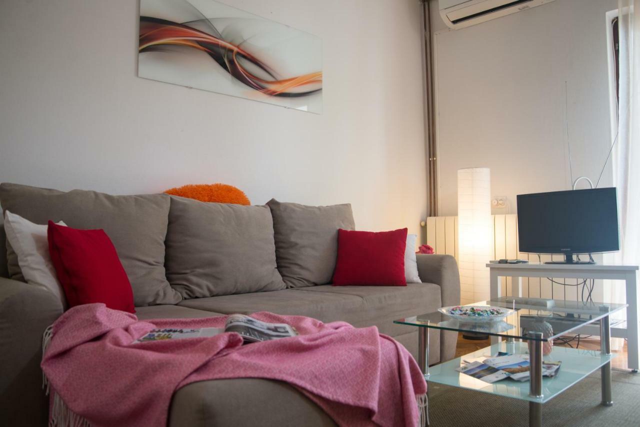 Leona Apartment Кралевица Екстериор снимка