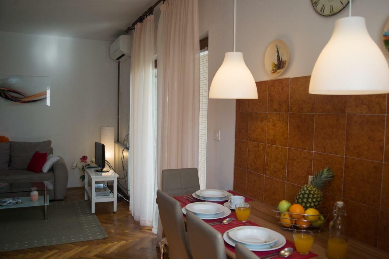 Leona Apartment Кралевица Екстериор снимка